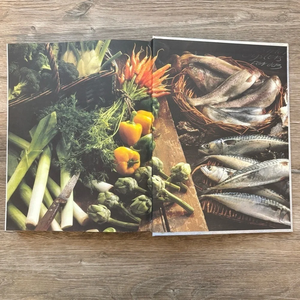 Foods that Harm Foods that Heal Reader's Digest Hardcover Informative Book